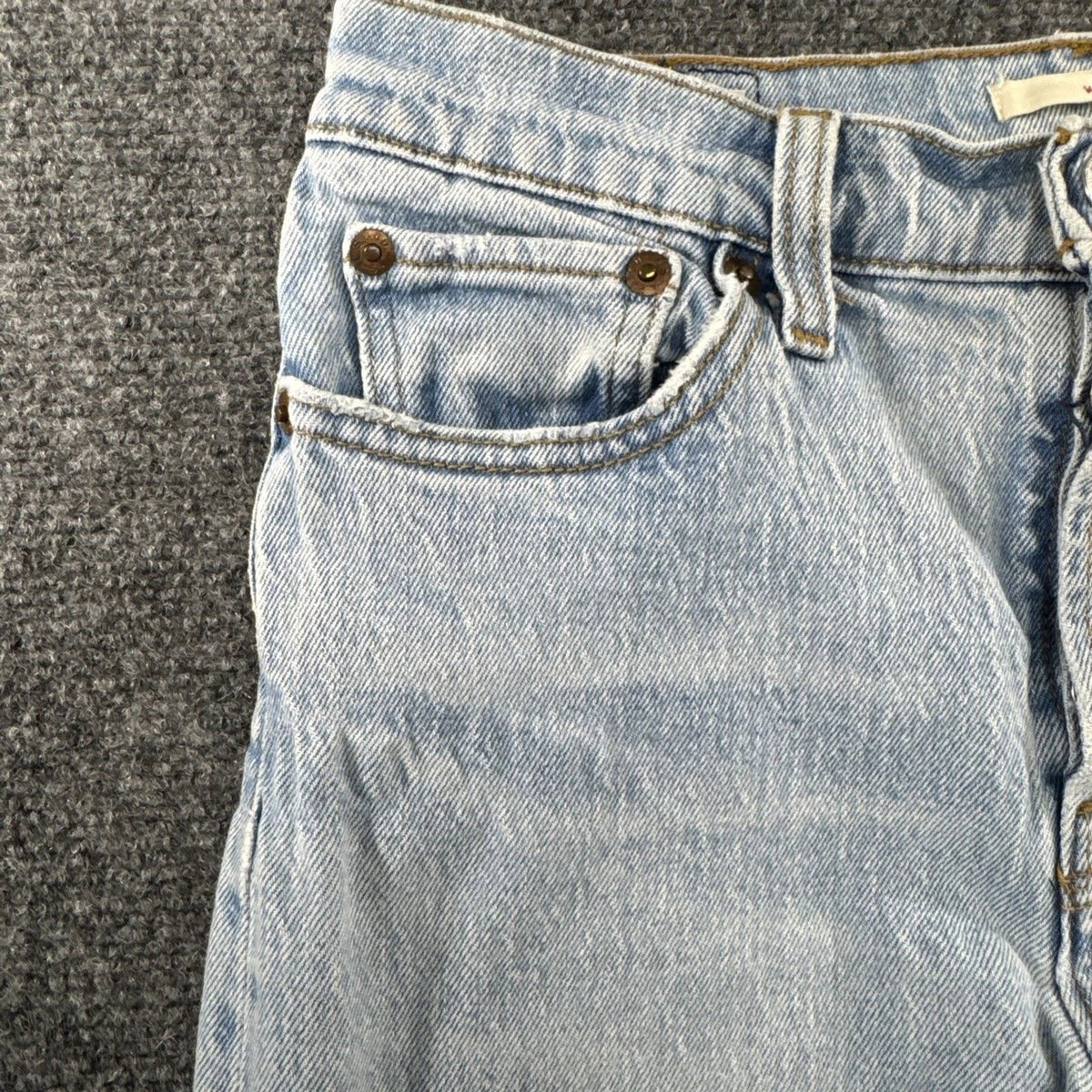 Levi’s Premium Wedgie Straight Ankle Jeans Women’s 26 Light Wash 26 Inseam
