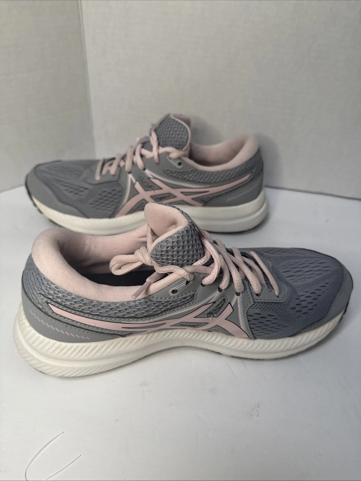 ASICS Gel-Contend 7 Women's Size 8 Wide Gray Pink Running Shoes 1012A910