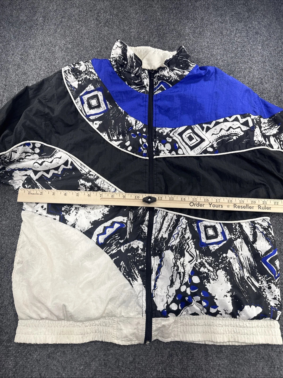 Vintage 90s Sunterra Petite Windbreaker Jacket Black Blue Geometric Colorblock