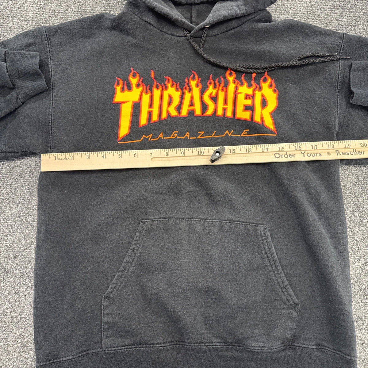 Thrasher Magazine Black Flame Logo Pullover Hoodie Mens Small Black Scale Skate