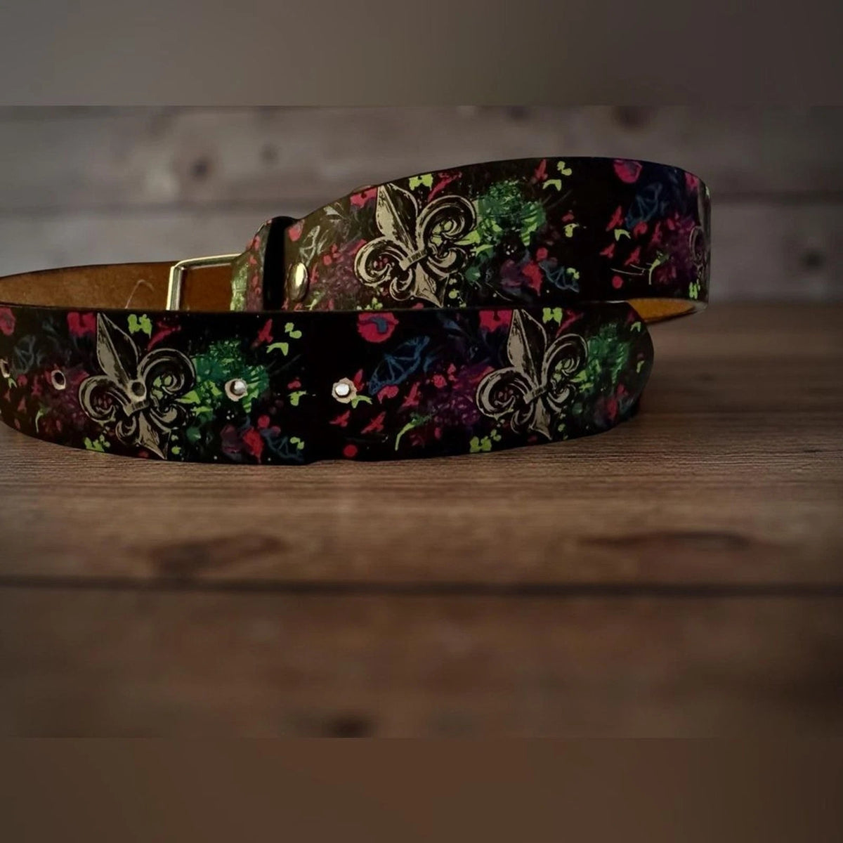 Black Leather Fleur-de-Lis Floral Embossed Belt Size 34-38 NWT Streetwear