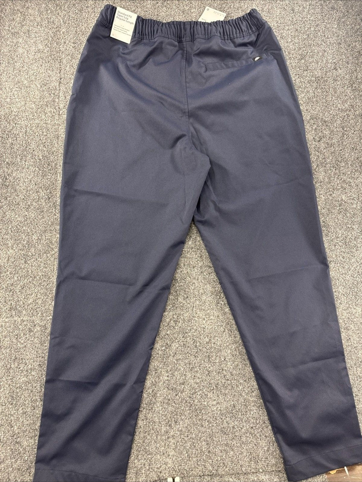 Nike Club Woven Tapered Chino Pants Men’s M Obsidian Navy NWT HJ1997-451