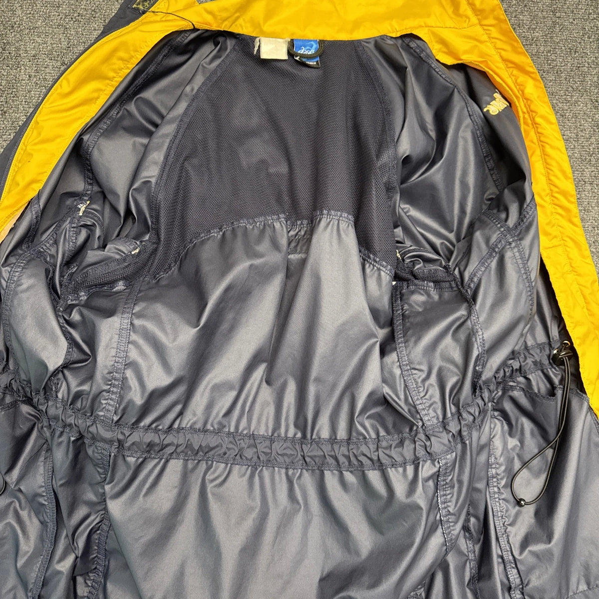 Vintage ASICS Women’s Windbreaker Navy Yellow Full Zip Lightweight Running Coat
