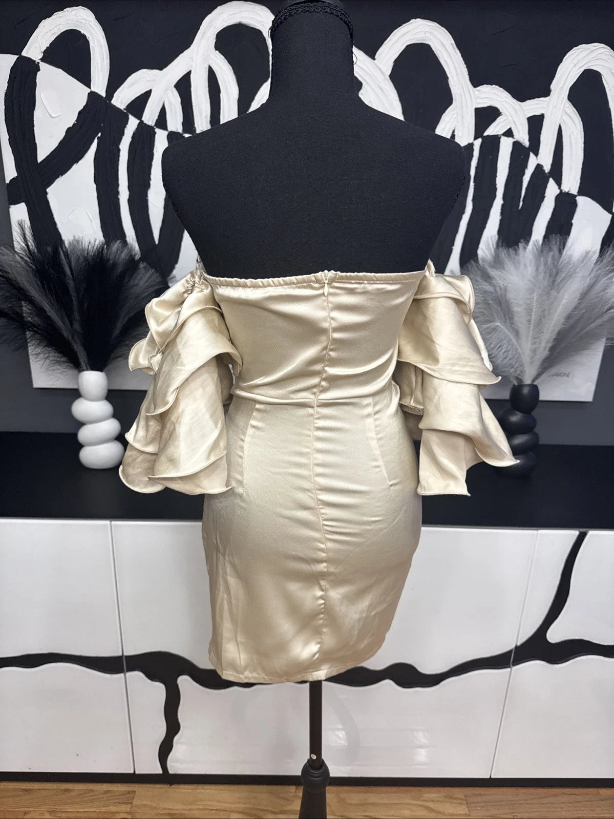PrettyLittleThing Satin Off Shoulder Mini Dress Women’s US 4 Champagne Ruffle