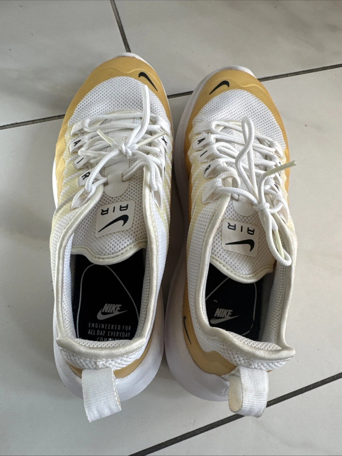 Nike Air Max Axis AA2168-103 Women's 8.5 White Black Gold Sneakers