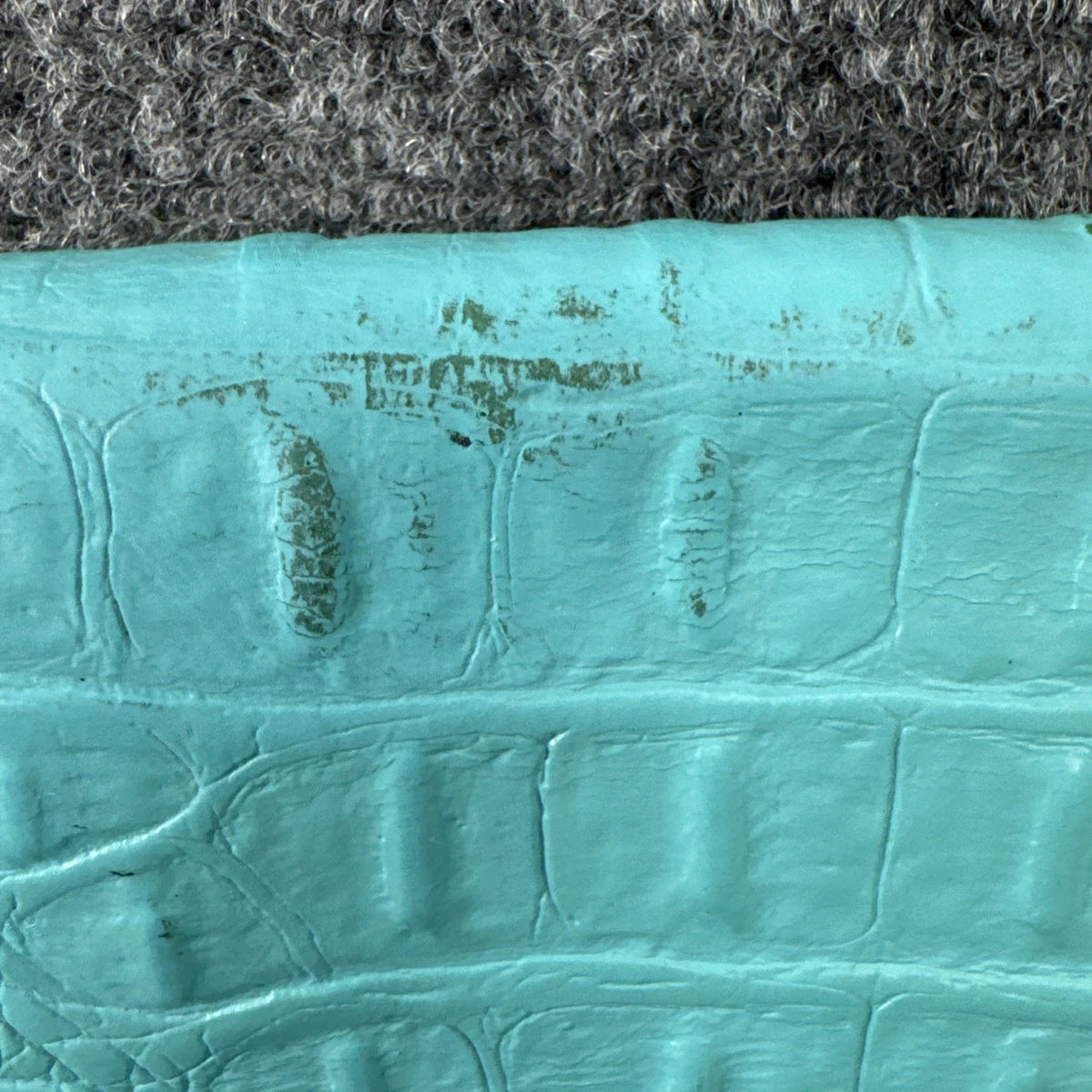 Kate Spade New York Turquoise Croc Embossed Leather Crossbody Clutch Purse