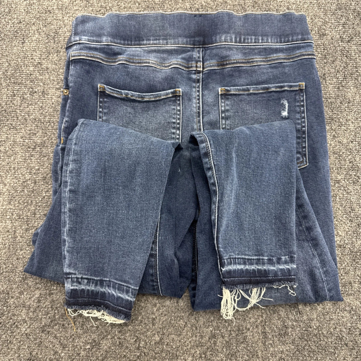 SPANX Distressed Skinny Jeans Womens M Medium Wash Pull On Raw Hem Stretch Denim