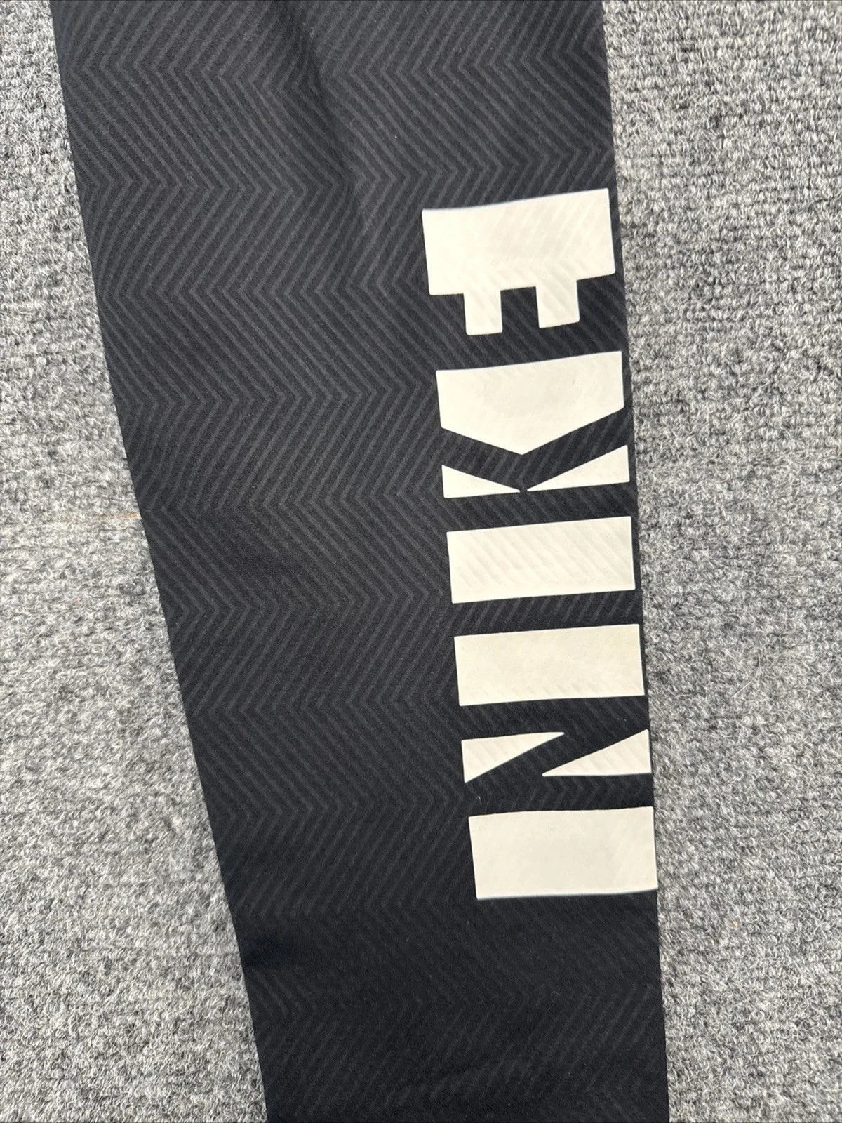 Nike Pro Women's Medium Dri-FIT Black NIKE Graphic Compression Leggings 856238