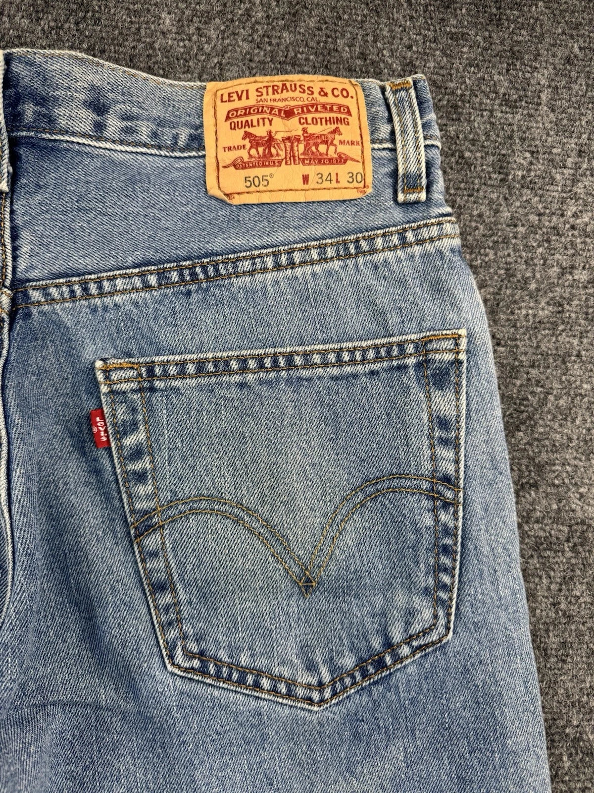 Levi's 505 Regular Fit Jeans Men's 34x30 Light Wash 100% Cotton Straight Leg