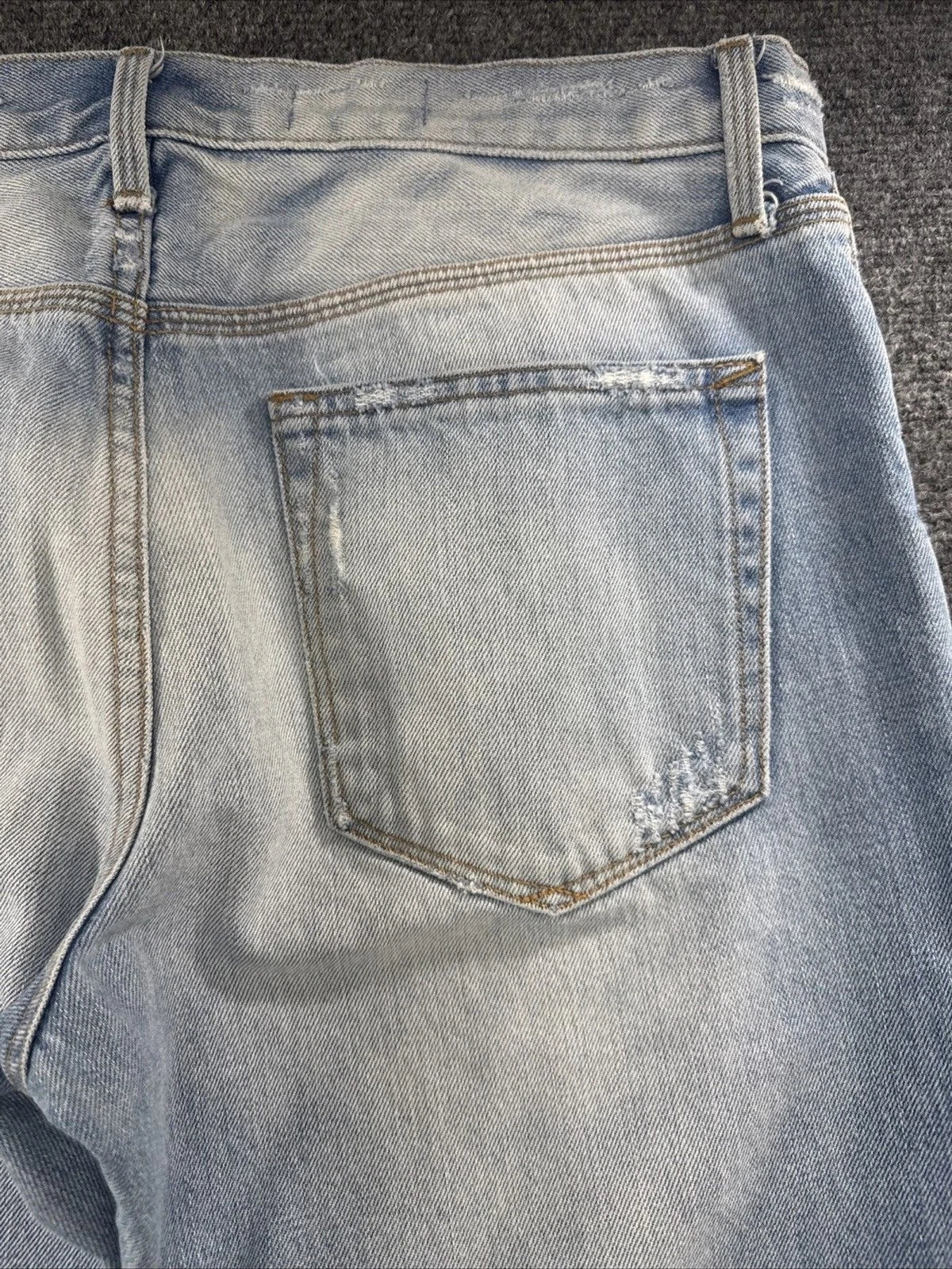 Gap 1969 Sexy Boyfriend Jeans Women’s 28 Light Wash Distressed Ripped