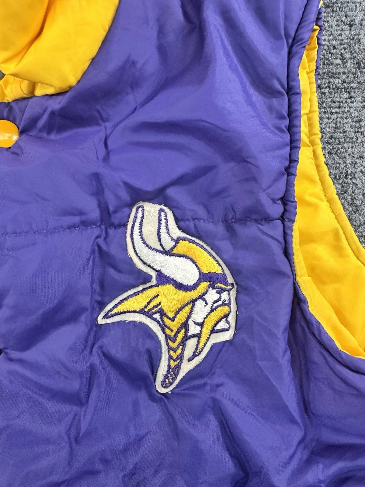 Stahl-Urban Minnesota Vikings Puffer Vest Purple Gold NFL Snap Front Mens L