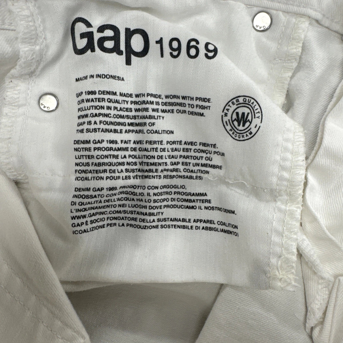 Gap 1969 Best Girlfriend White Jeans Women’s Size 30 Stretch Denim