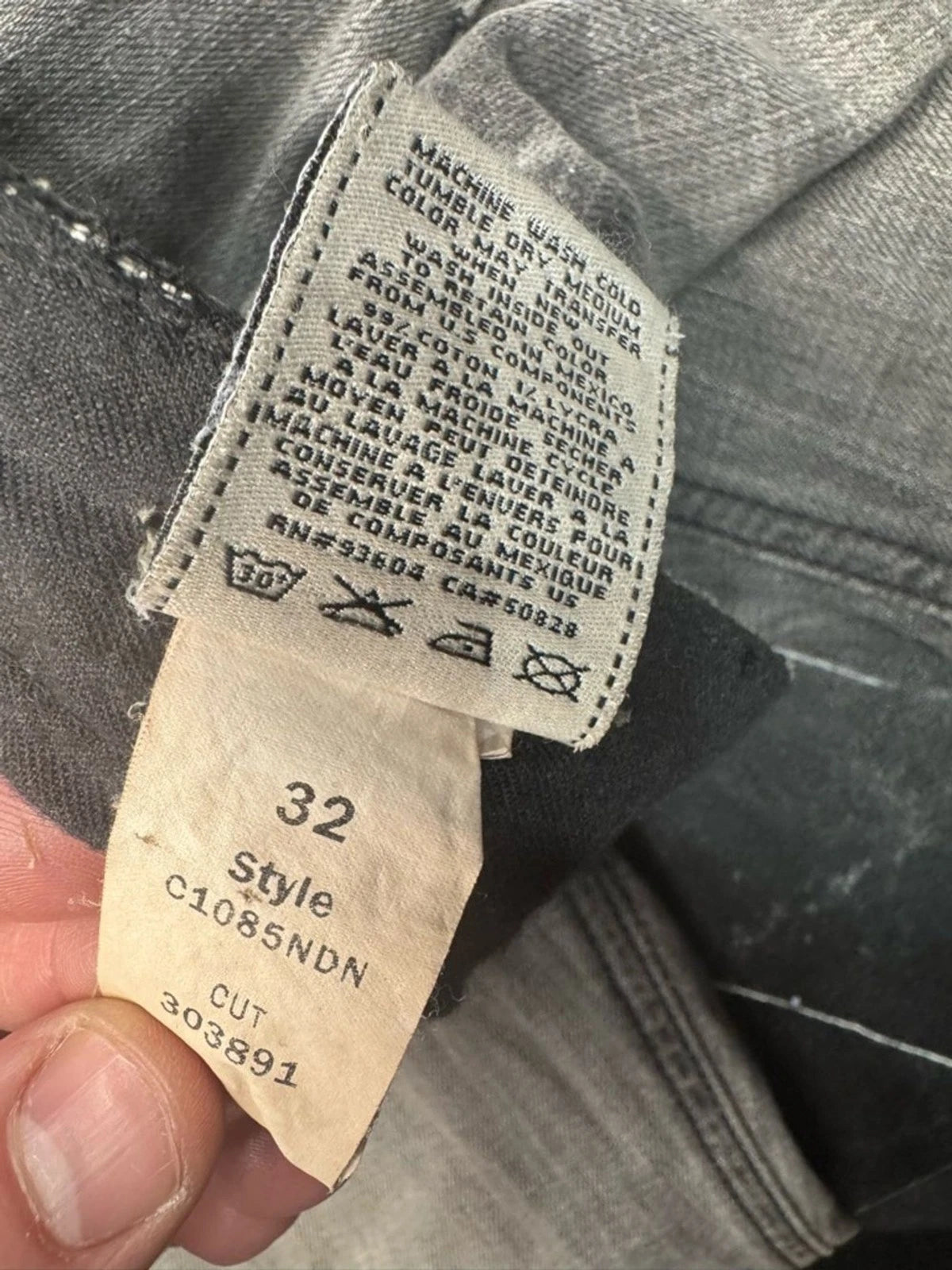 J & Company Straight Leg Jeans Womens Size 32 Gray Wash Skull Pocket Denim