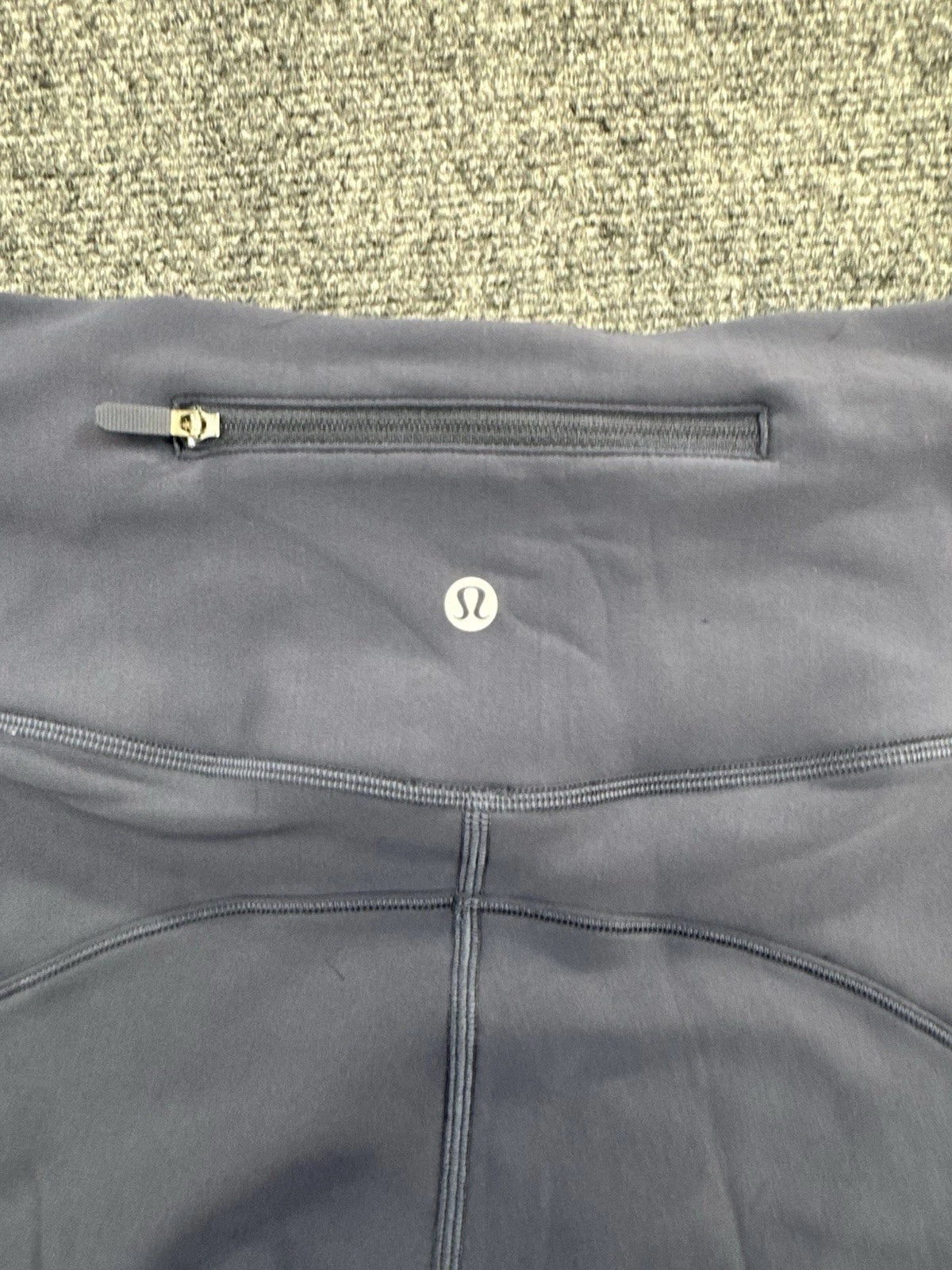 Lululemon Women's Gray Leggings Size 10 Pre-Owned