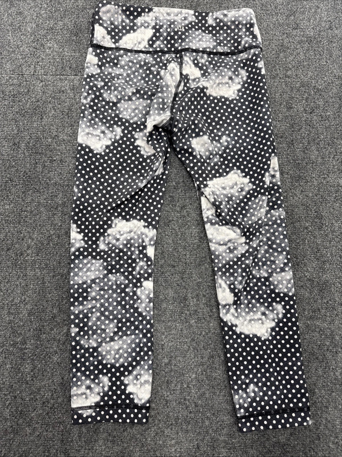 Lululemon Wunder Under Crop Sashiko Womens 4 Black White Petal Camo Leggings