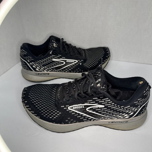 Brooks Levitate 5 Women’s 9 B Black Running Shoes 1203571B090 Heel Damage
