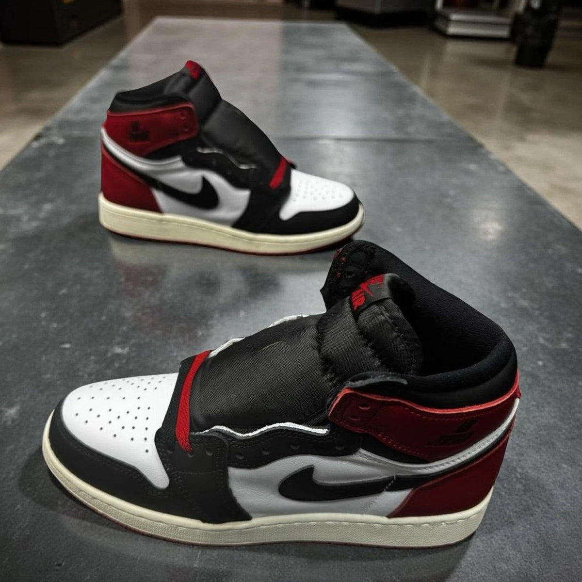 Air Jordan 1 High OG Black Toe Reimagined GS 5.5Y Womens 7 FD1437-106 No Box