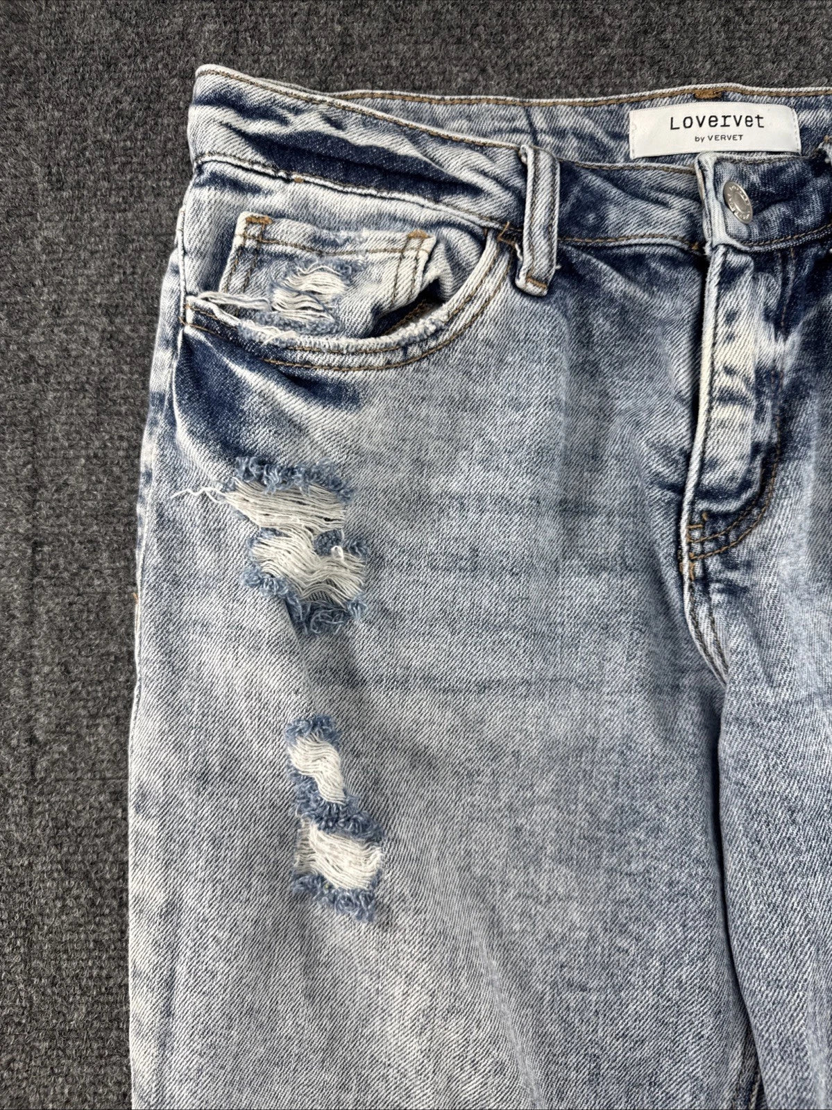 Lovervet VERVET Jeans Women’s 27/5 Light Wash Distressed Straight Leg