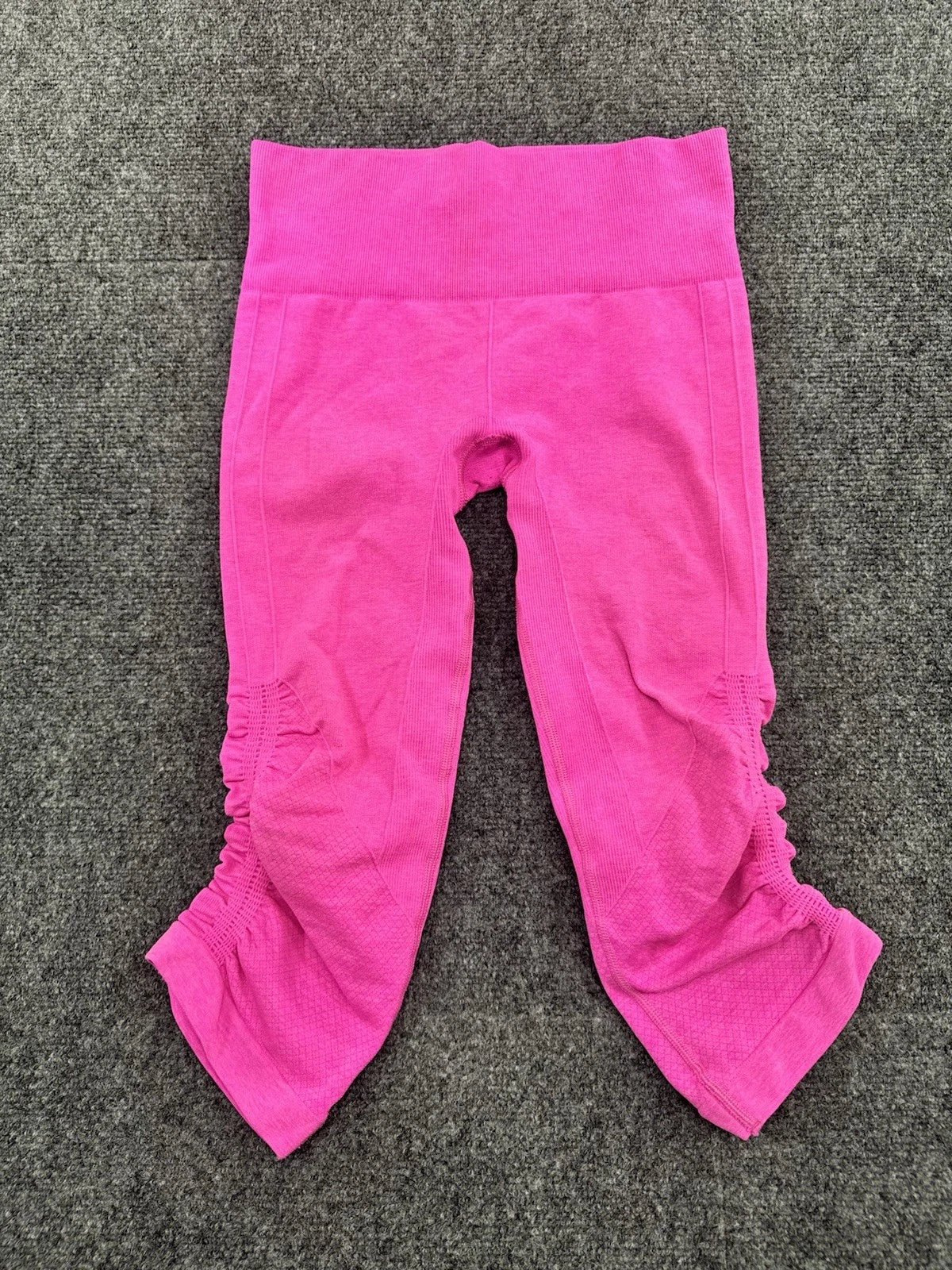 Lululemon Women's Hot Pink Ruched Crop Leggings Size 4 Pre-Owned