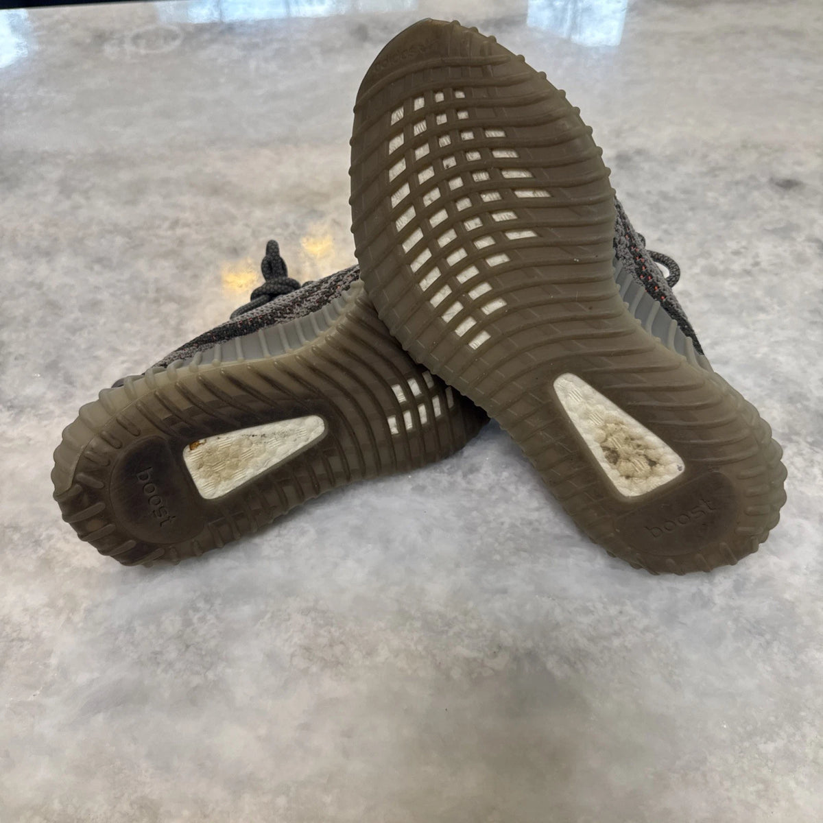 adidas Yeezy Boost 350 V2 Beluga Reflective GW1229 Men’s 5 Gray Red EUC No Box
