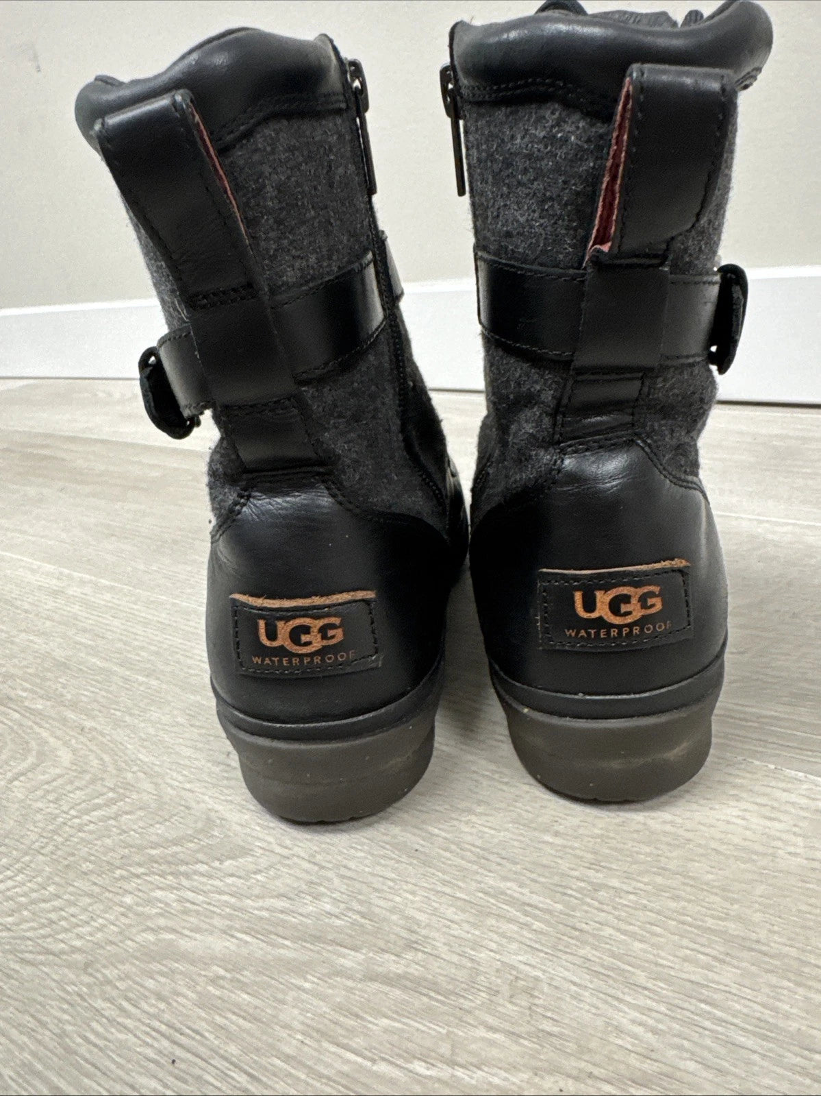UGG Kesey Boots Women 8 Black Leather Wool Waterproof Lace Up 1005264