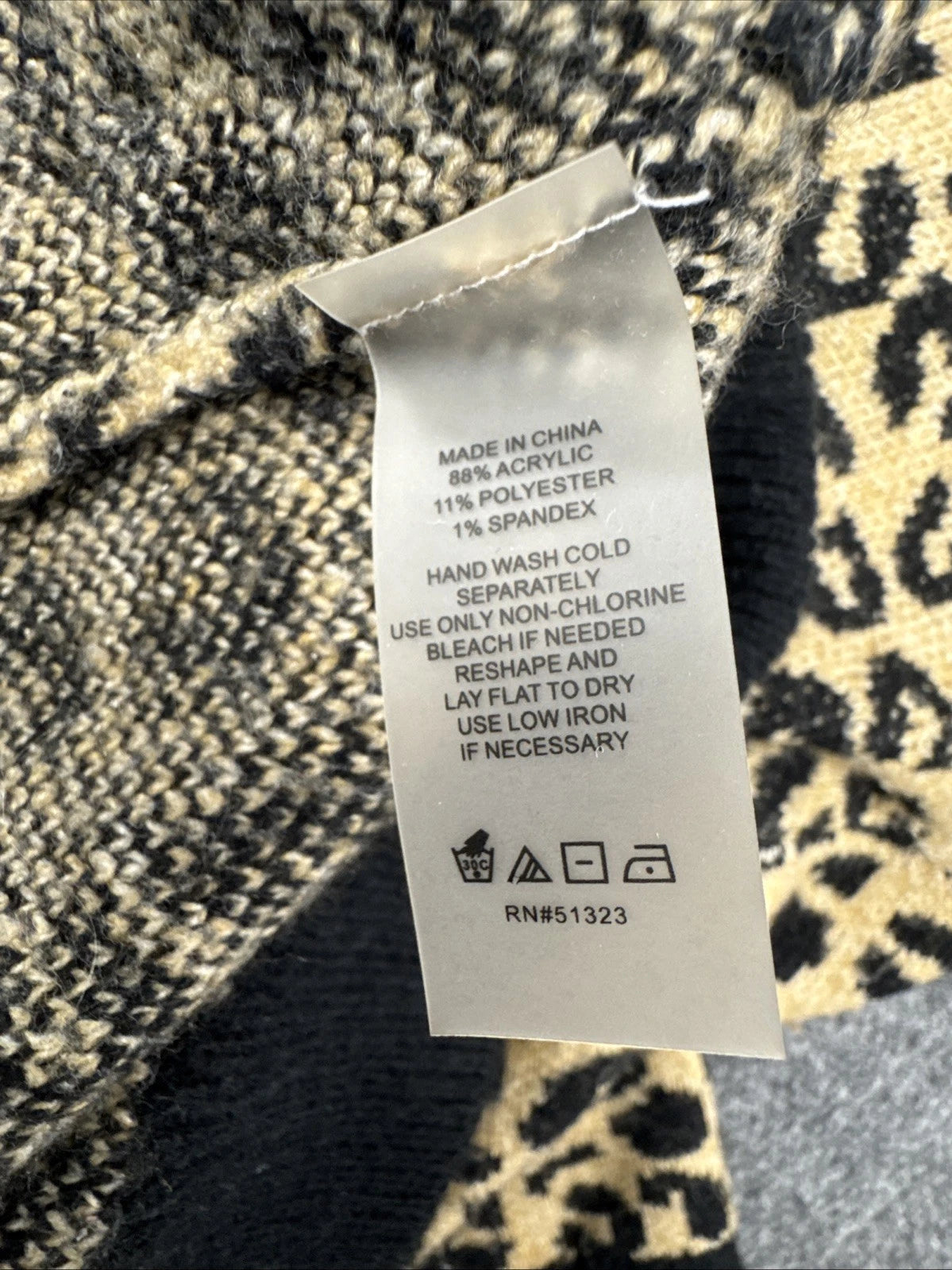 Vince Camuto Leopard Animal Print Knit Sweater Women's XL Cozy Fall Boho