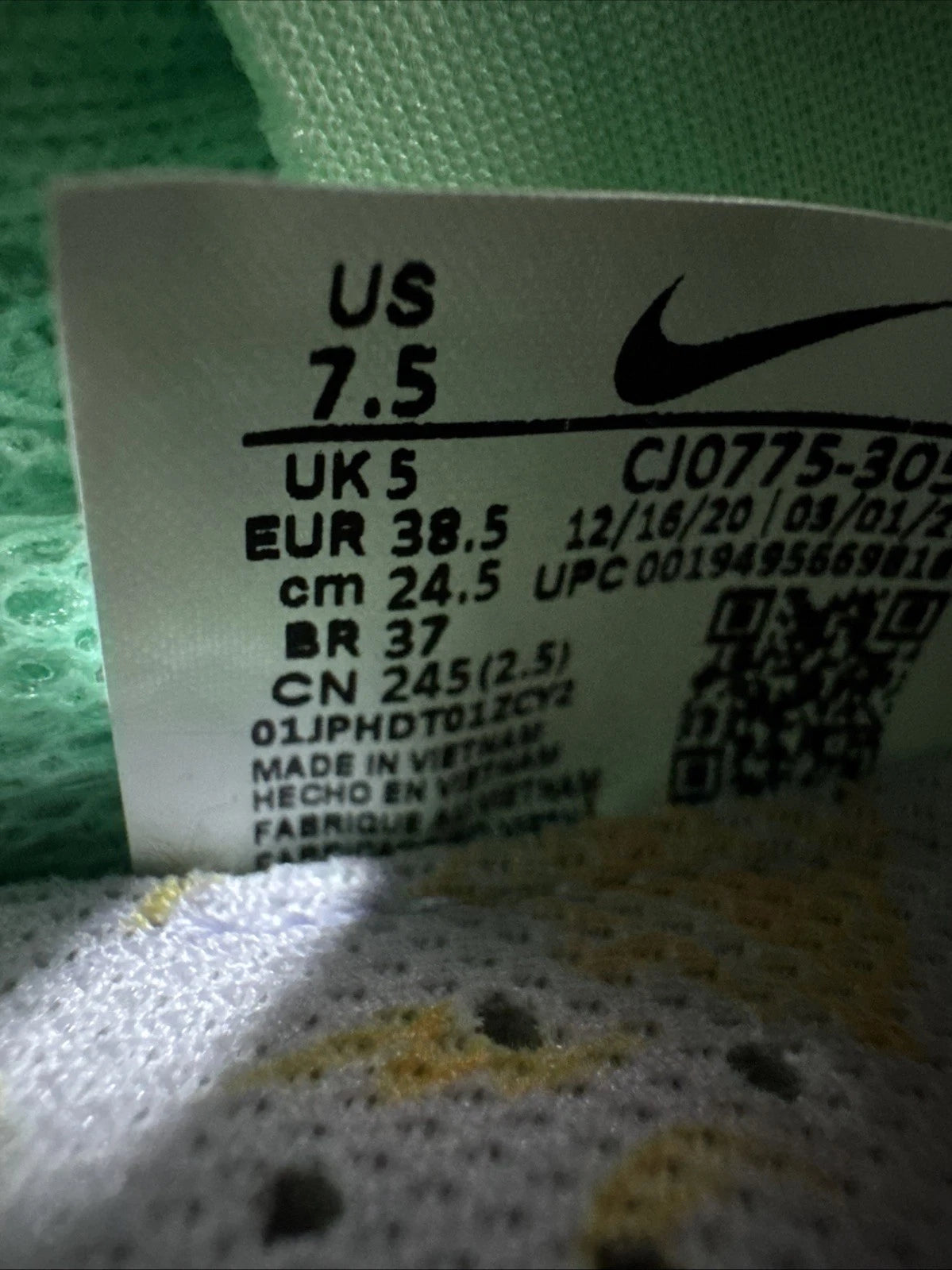 Nike SuperRep Cycle Women’s 7.5 Green Glow CJ0775-305 New w/ Defects