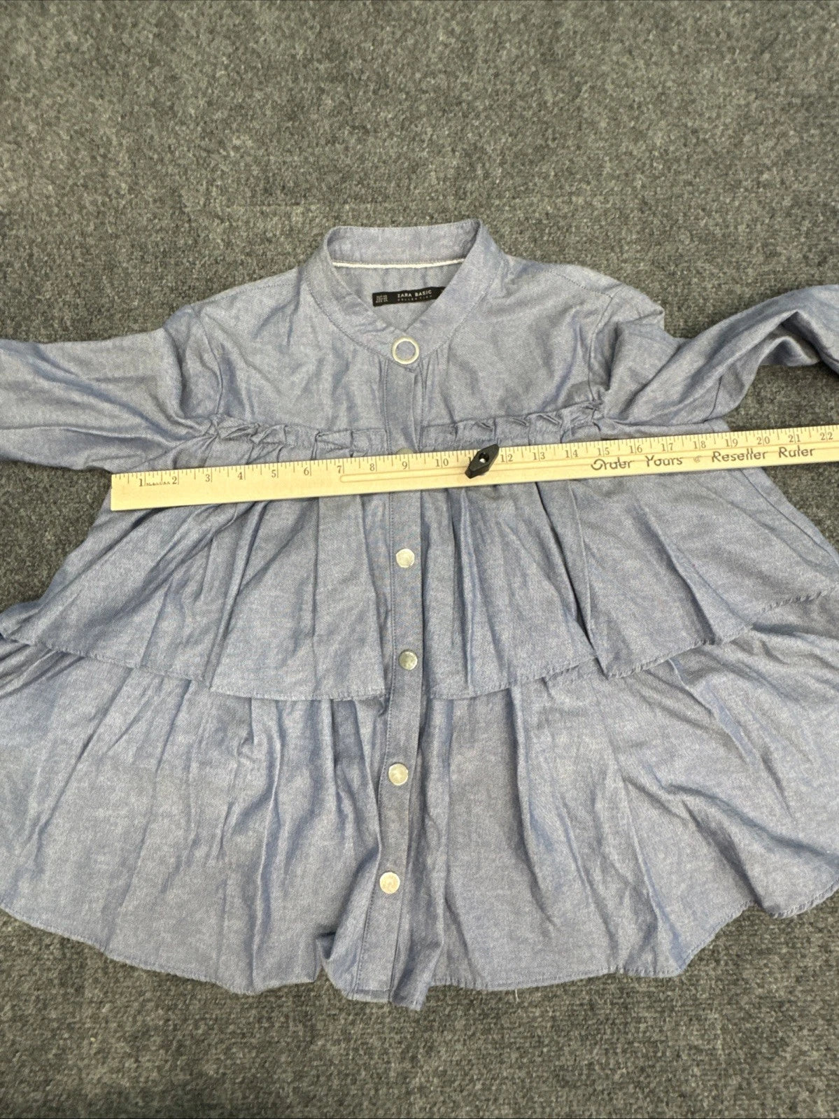 Zara Basic Chambray Ruffle Button Front Blouse Women’s XS Blue Long Sleeve EUC