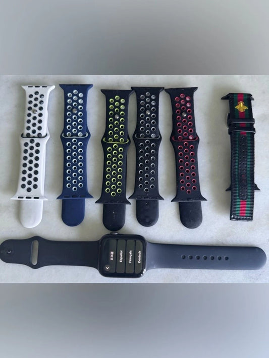 Apple Watch Series 4 44mm Aluminum GPS Smartwatch Bundle Charger 7 Bands EUC