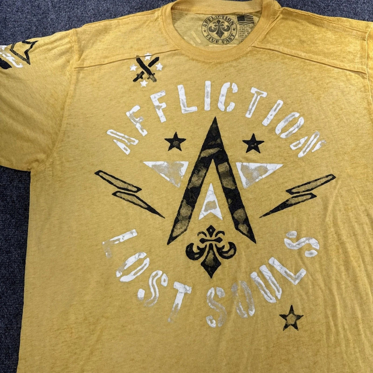 Affliction Lost Souls Men's XXL Yellow Graphic Biker Y2K T-Shirt