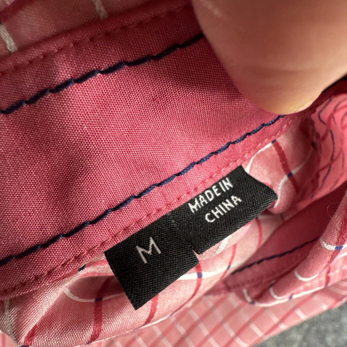 Hugo Boss Slim Fit Dress Shirt Medium Pink Check Button Front Long Sleeve