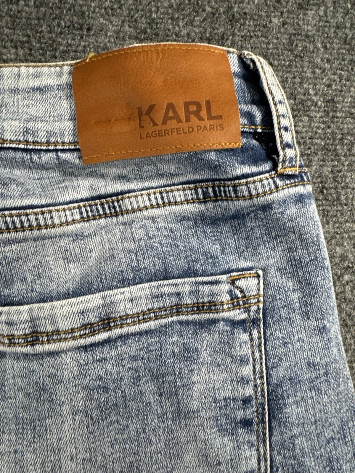 Karl Lagerfeld Paris Women Jeans Size 8 Light Wash Logo Embroidered Straight Leg