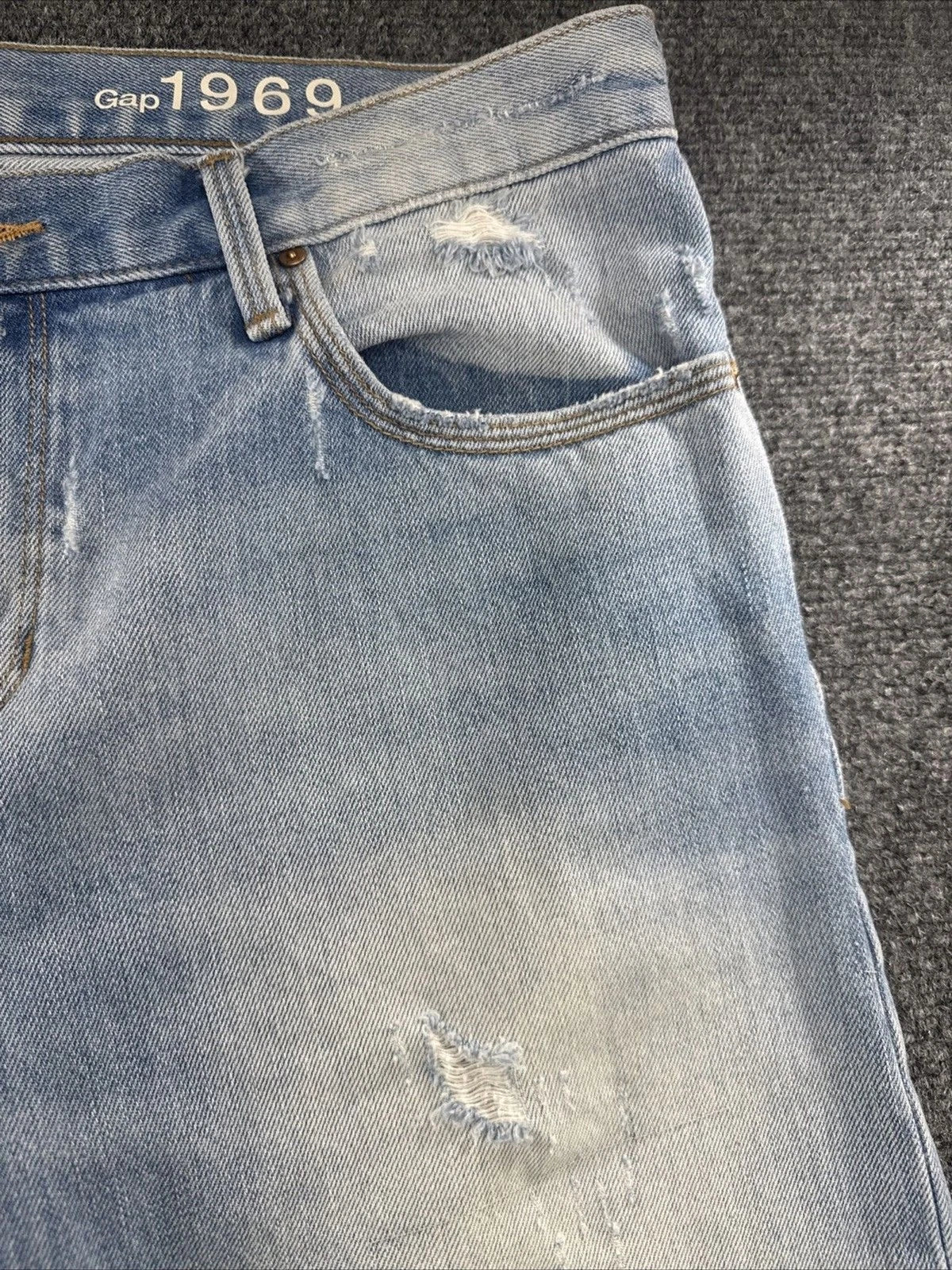 Gap 1969 Sexy Boyfriend Jeans Women’s 28 Light Wash Distressed Ripped