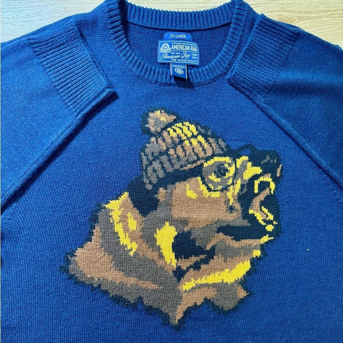American Rag Cie Bear Sweater Men’s 2XL Blue Long Sleeve Graphic Knit