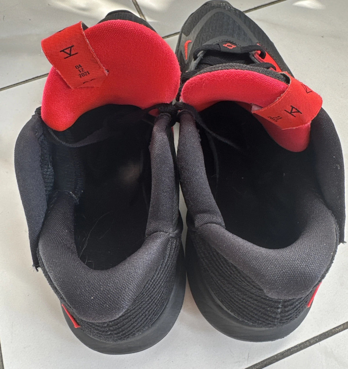 Nike Kyrie Low 5 DJ6012-004 Men's 7.5 Black Bright Crimson Basketball Shoes