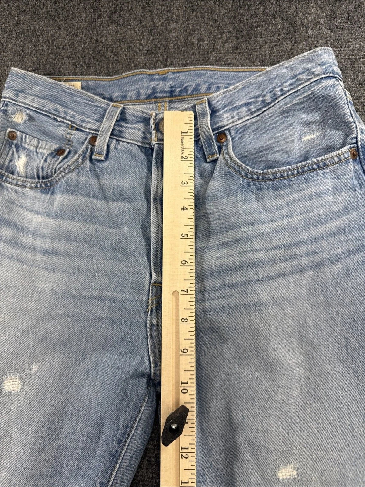 Levi’s 501 Original Jeans Women’s Approx W27 Light Wash Distressed Button Fly