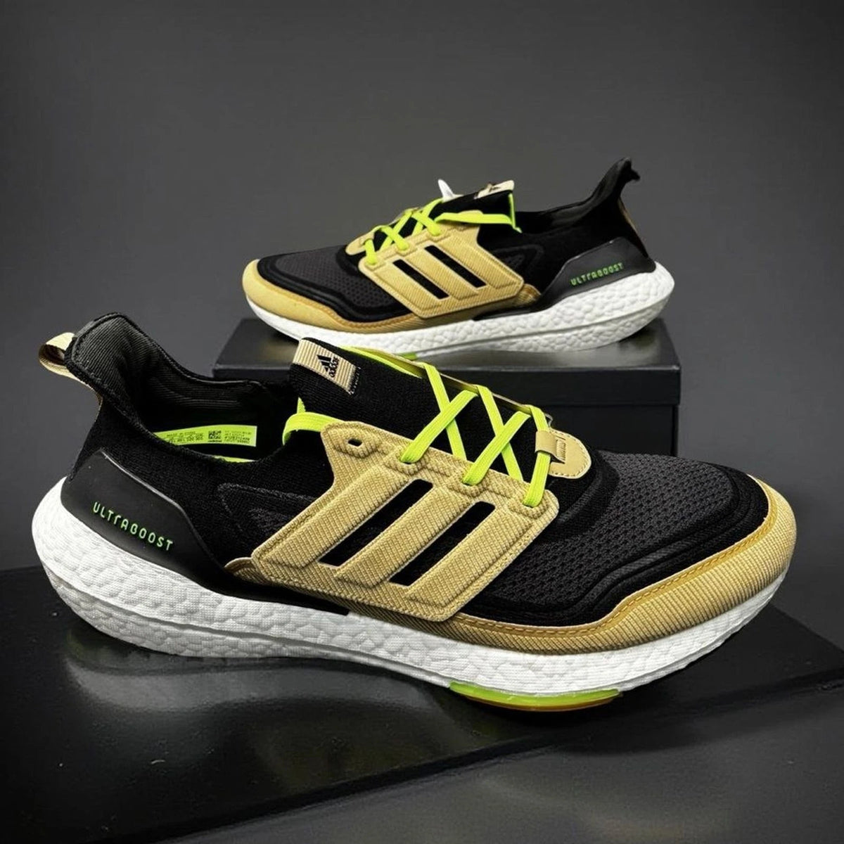adidas Ultraboost 21 GX5254 Mens 14 Black Beige Signal Green BNIB Laces
