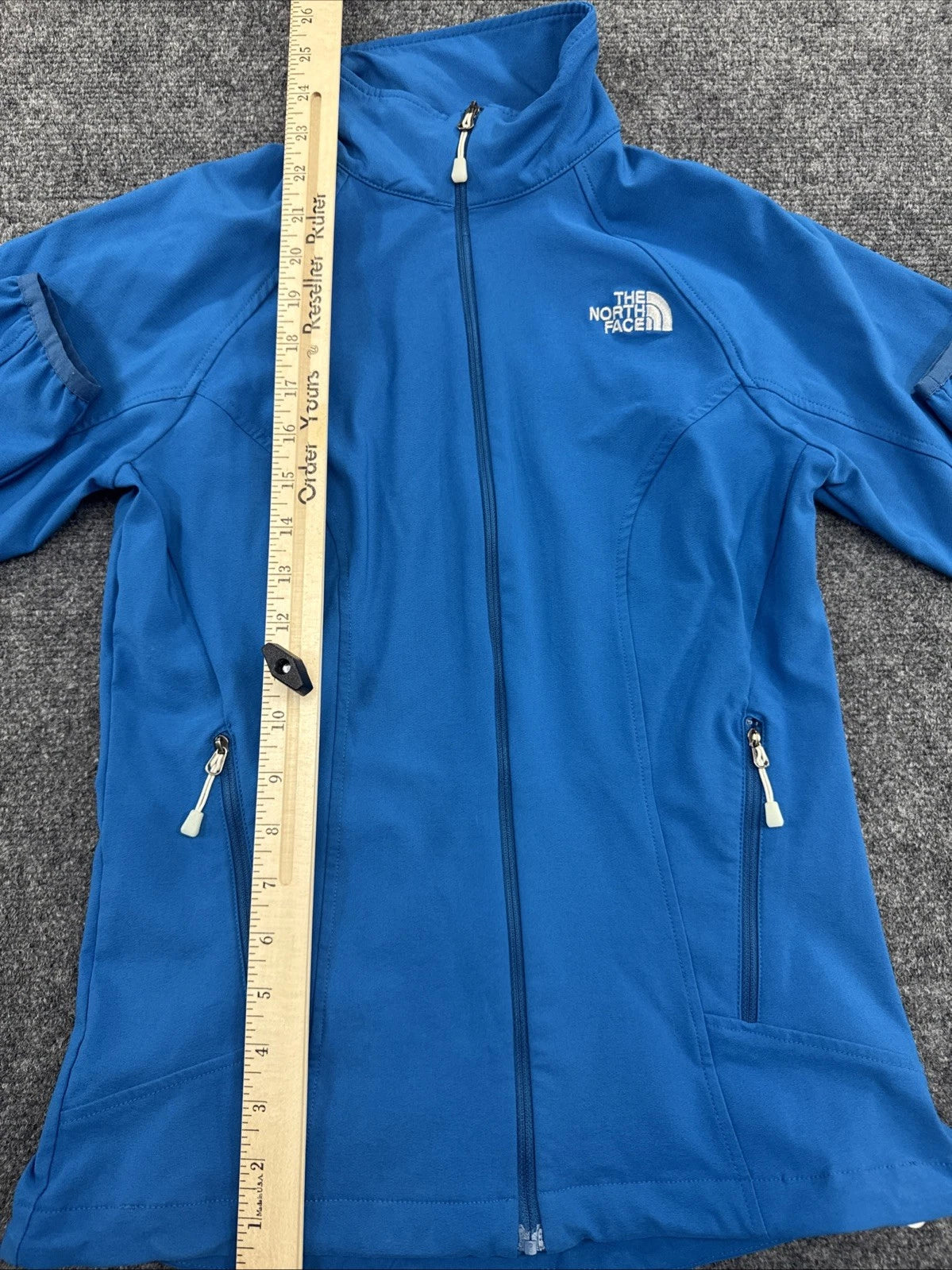 The North Face Women’s Small Blue Softshell Jacket Full Zip Outdoor Hiking