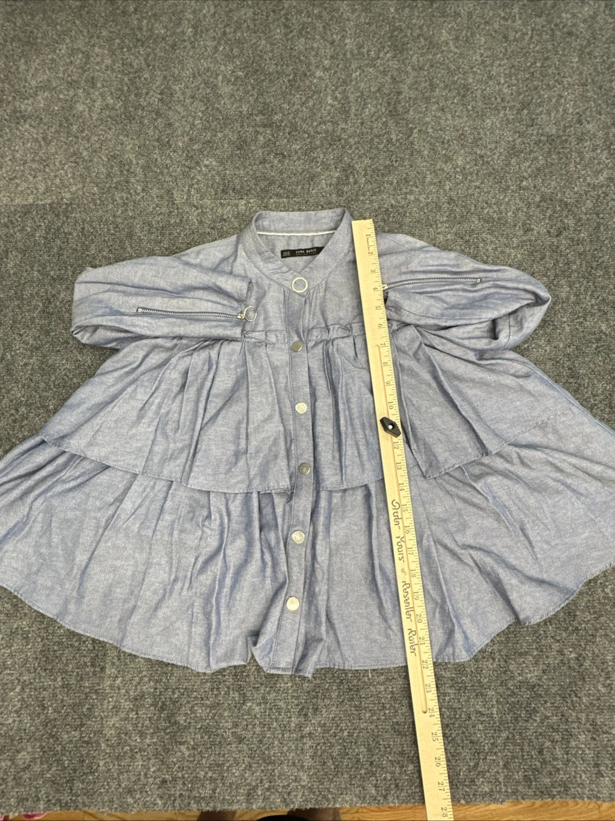Zara Basic Chambray Ruffle Button Front Blouse Women’s XS Blue Long Sleeve EUC