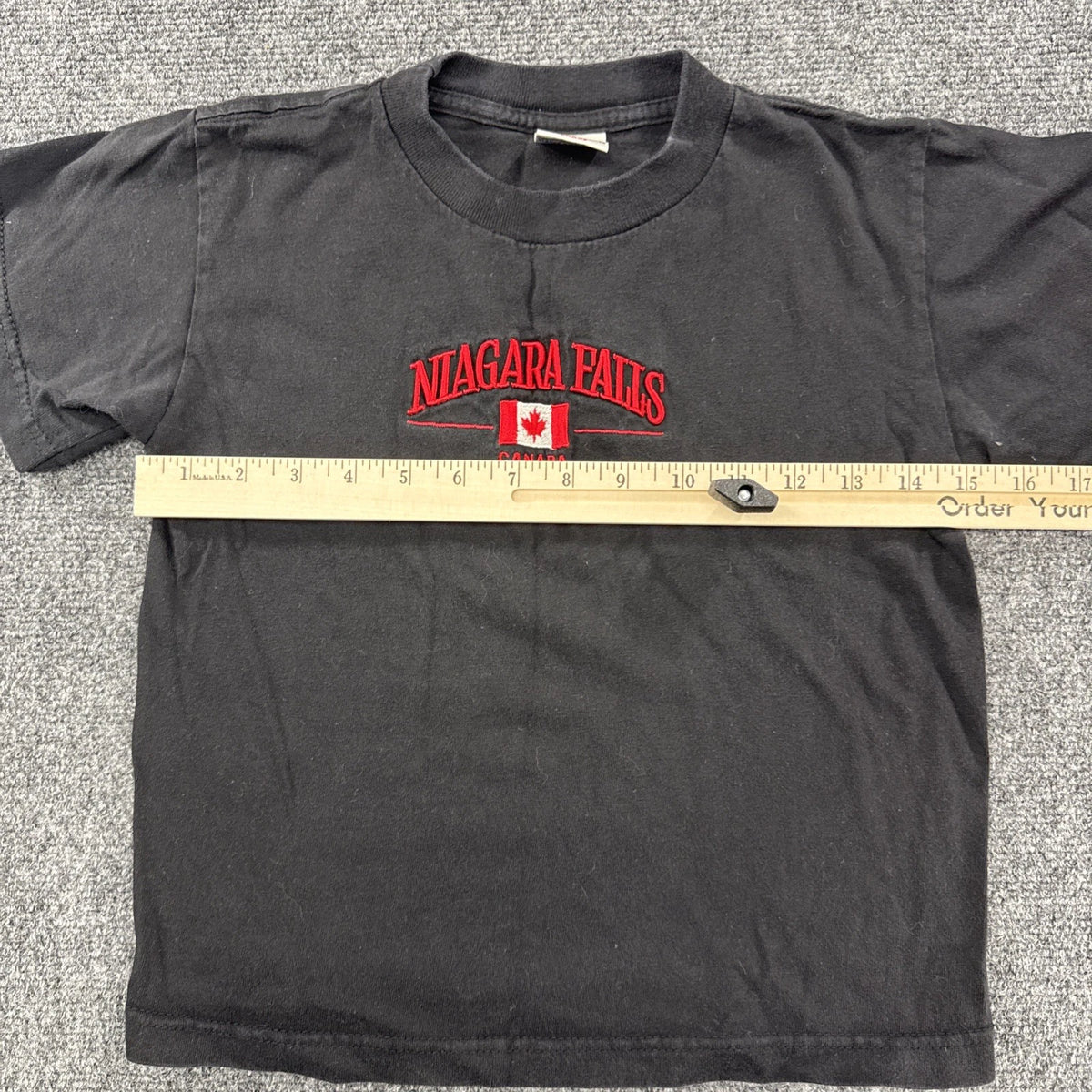 Vintage Niagara Falls Canada Embroidered T Shirt Intex Heavy Weight USA Large