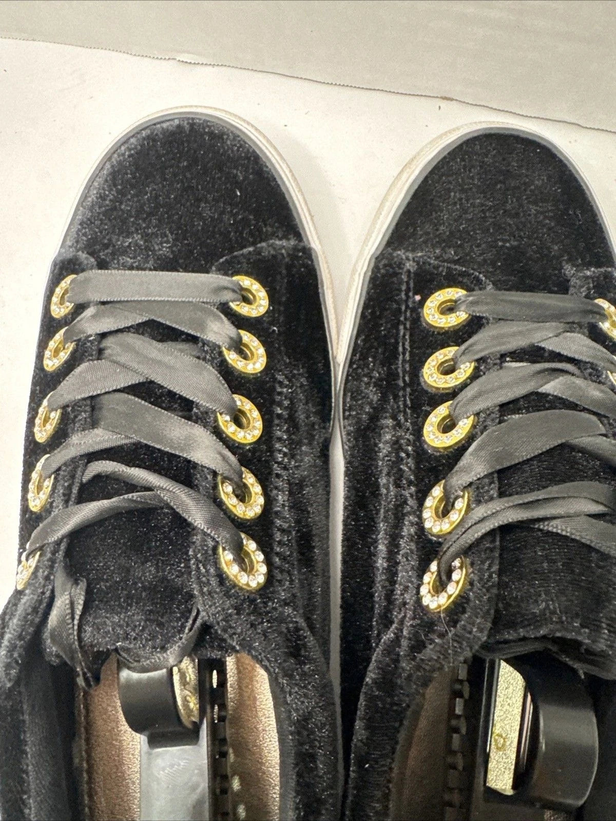 Lilly Pulitzer Black Velvet Sneakers Women 7.5 Gold Rhinestone Ribbon Lace
