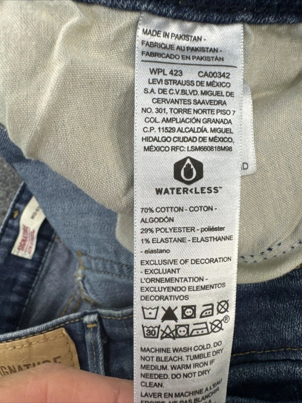 Levi Strauss Signature Mid Rise Bootcut Jeans Women W31 L30 Blue Stretch Denim